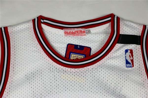 Camiseta Chicago Bulls Michael Jordan #23 Retro 1998 Blanco
